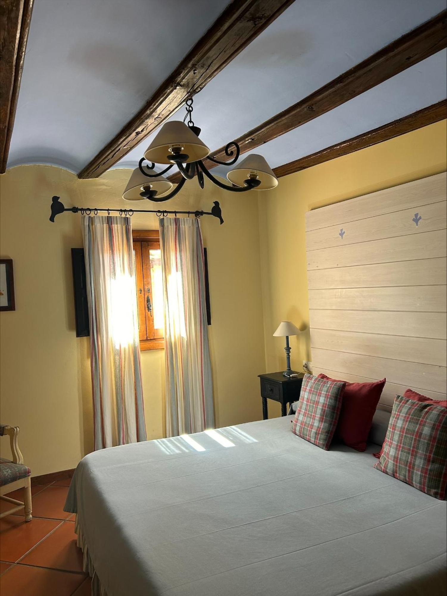 Casa De Santiago Guest House Albarracin Exterior photo
